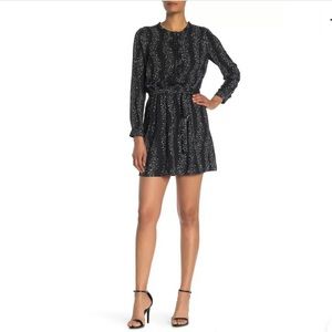 NWT DR2 RUFFLE TRIM STAR PATTERNED DRESS BLACK XS